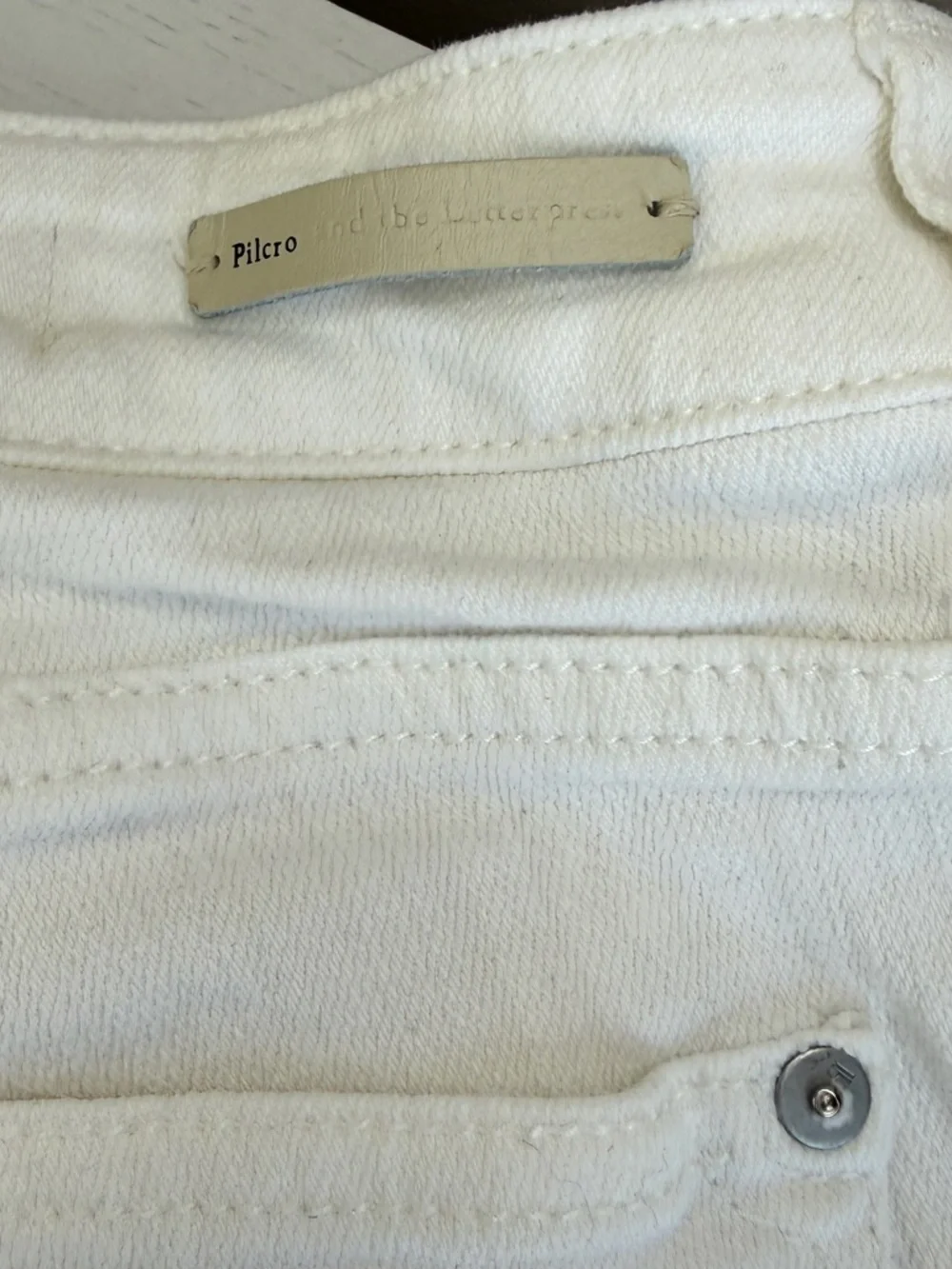 Anthropologie Pilcro & Letterpress Mid Rise Slim Cut Off Shorts Sz 26 - Picture 8 of 14